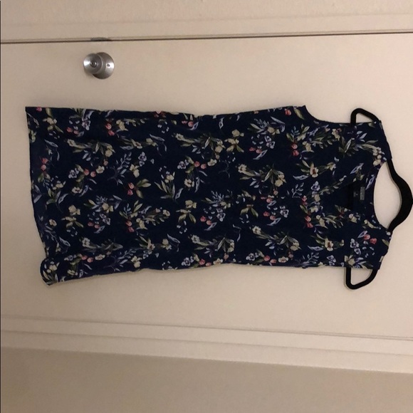 Woman’s blue flower dress. - Picture 3 of 3